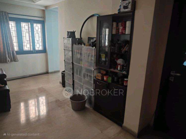 Single Room for Female In 3 BHK  In Shri Vishnu Niwas ,banjara Hills Road 10 In Banjara Hills