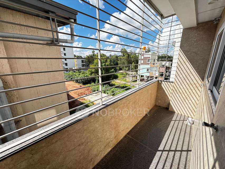 4+ BHK House For Sale  In Mallur