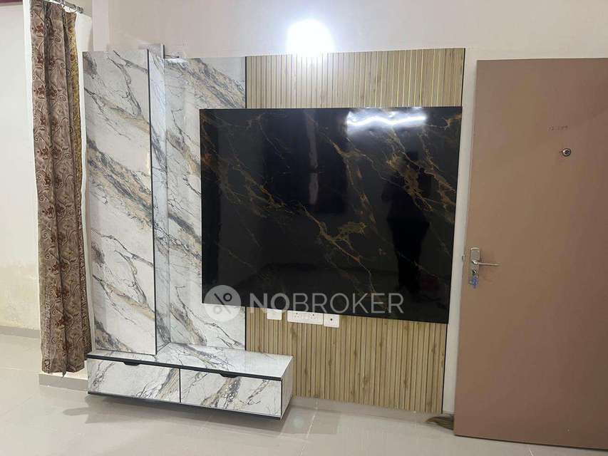 2 BHK Flat In Pareena Om Apartments for Rent  In Sec112