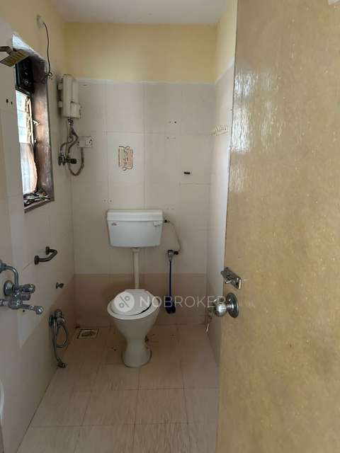 2 BHK Flat In Raj Paradise For Sale  In  Andheri East