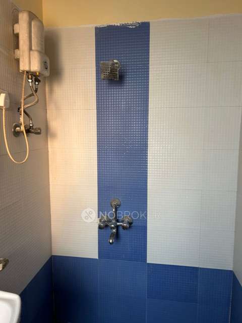 2 BHK Flat In Raj Paradise For Sale  In  Andheri East