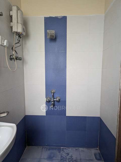 2 BHK Flat In Raj Paradise For Sale  In  Andheri East