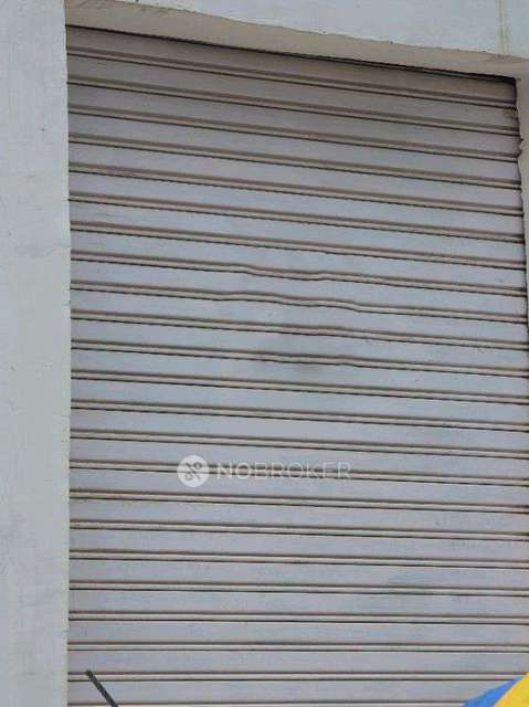 Shop in Hayat Enclave, Ghaziabad for sale 