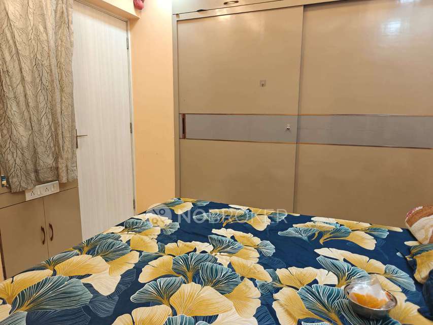 1 BHK Flat In Sanjivani Cooperative Housing Society For Sale  In Vikhroli East