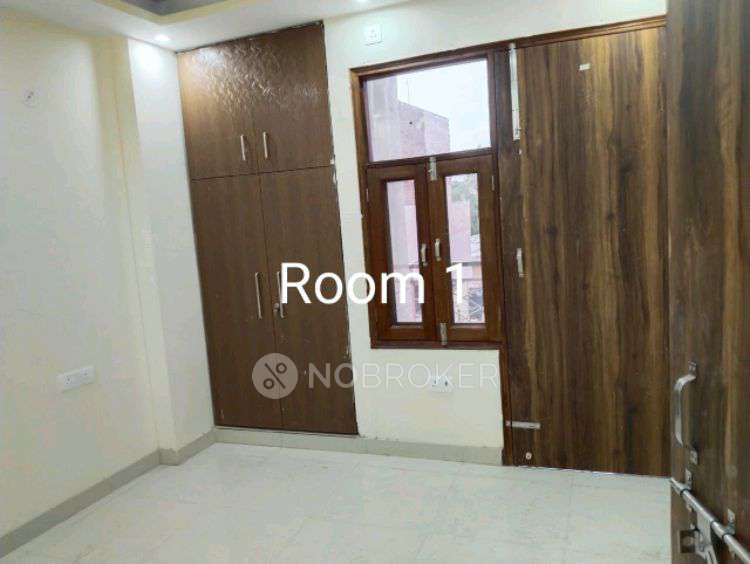 2 BHK Flat In By Owner For Sale  In B21, Block B, Dashrath Puri, New Delhi, Delhi, 110045, India