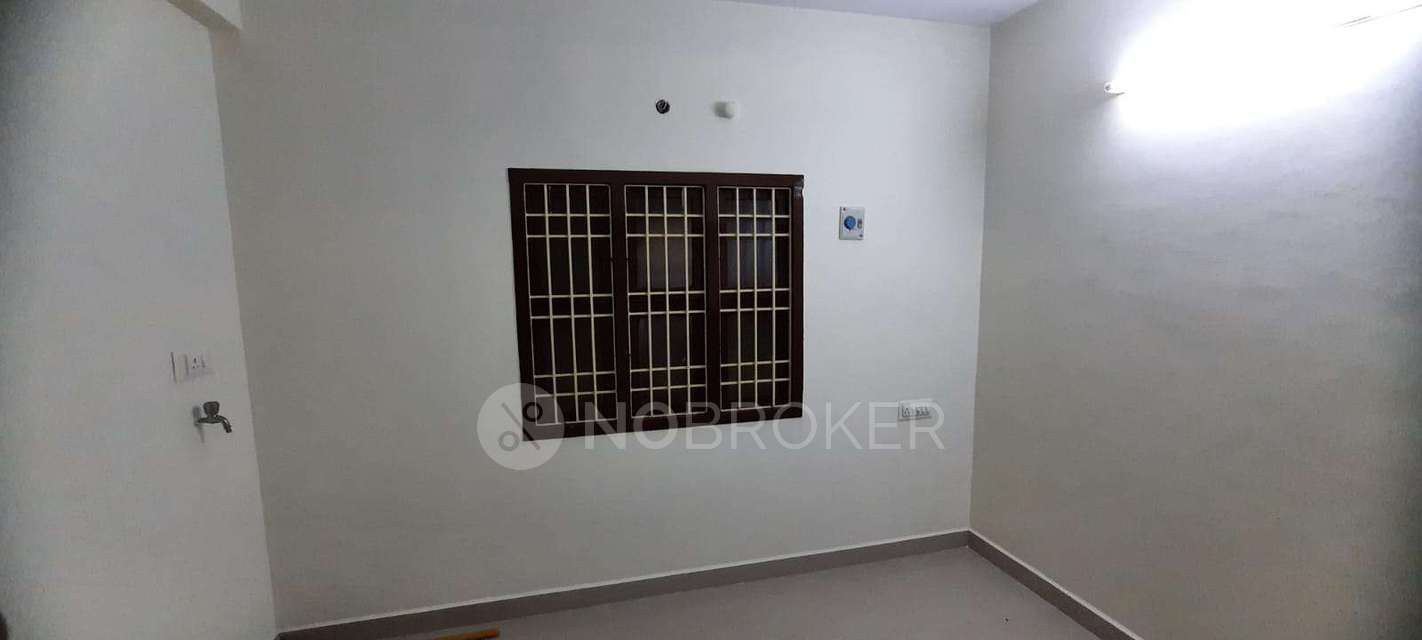 2 BHK Flat In Omega Apartment For Sale  In Pallikaranai
