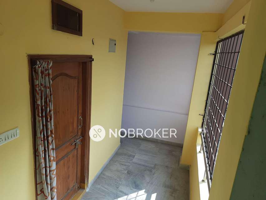 4+ BHK Flat For Sale  In Kukatpally