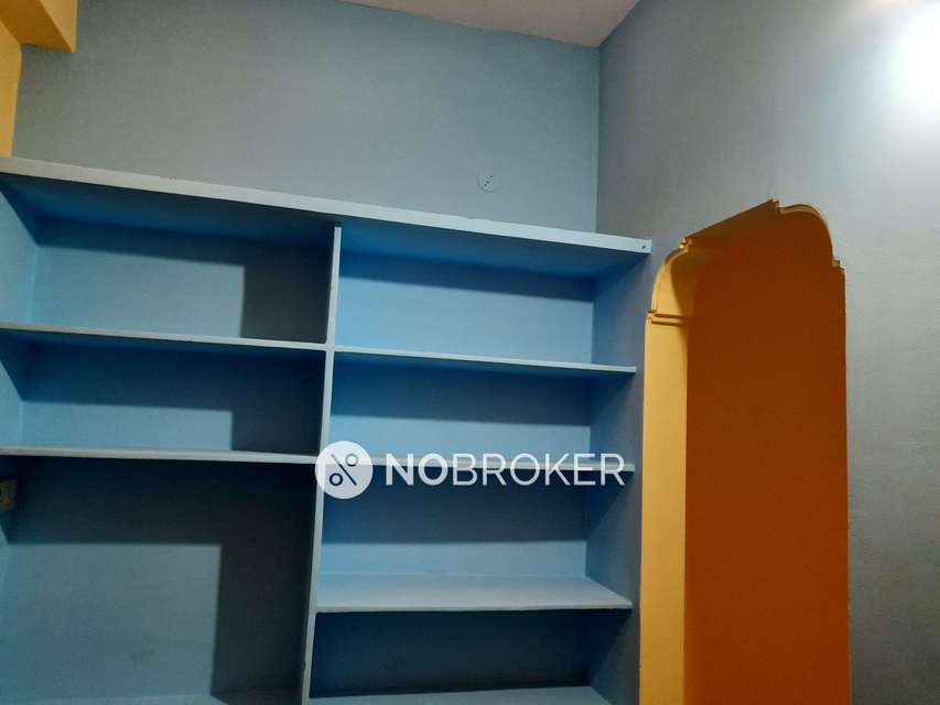 4+ BHK Flat For Sale  In Kukatpally