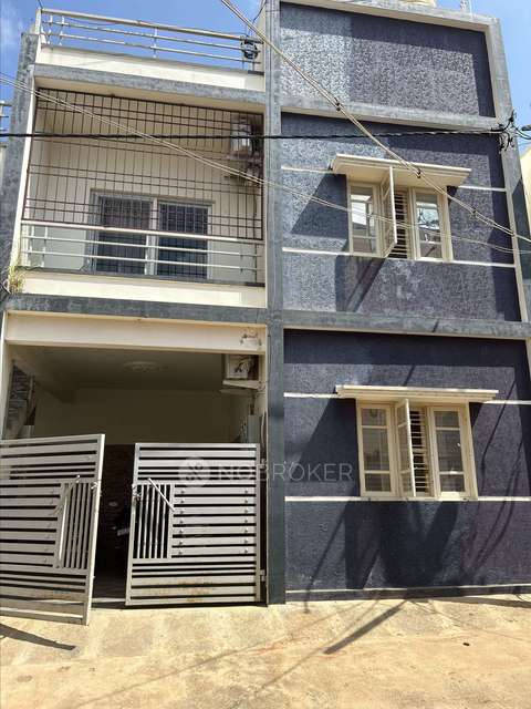 4+ BHK House For Sale  In Hoskote