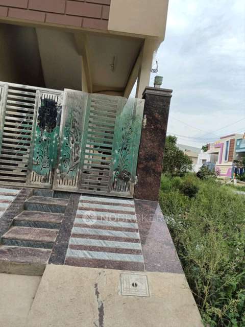 PG for Girls in Nadargu