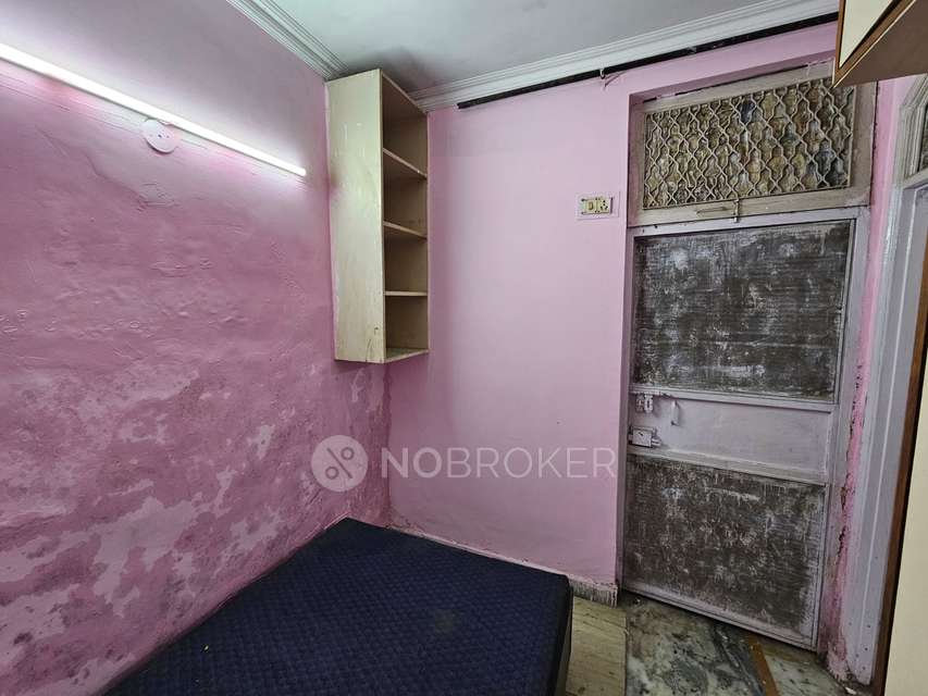 1 BHK House for Rent  In Dlf Phase 3