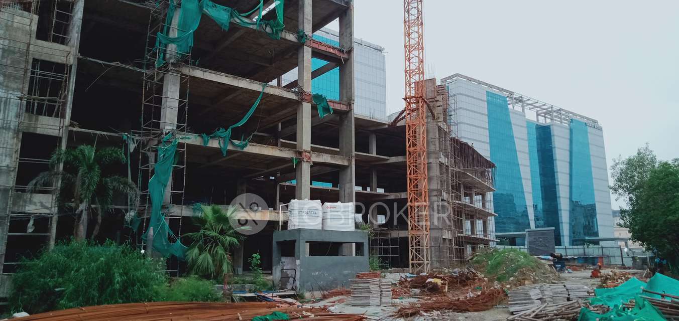 Shop in Sector 62, Noida for sale 