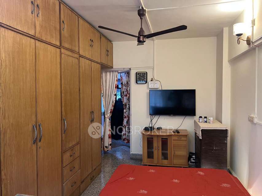 2 BHK Flat In Hill Garden For Sale  In Shalimar Building, Hill Garden, Thane