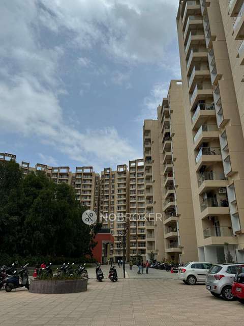 2 BHK Flat In Meda Heights For Sale  In Bellandur