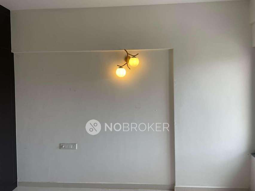 2 BHK Flat In Meda Heights For Sale  In Bellandur