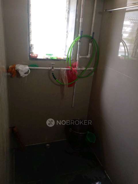 1 RK Flat In Mahavir Darshan Co Hsg Ltd For Sale  In Bhayandar East