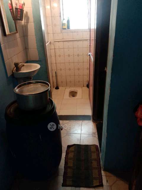 1 RK Flat In Mahavir Darshan Co Hsg Ltd For Sale  In Bhayandar East