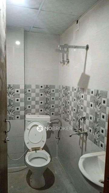 2 BHK Flat For Sale  In Sector 105