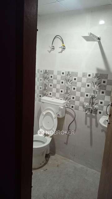 2 BHK Flat For Sale  In Sector 105