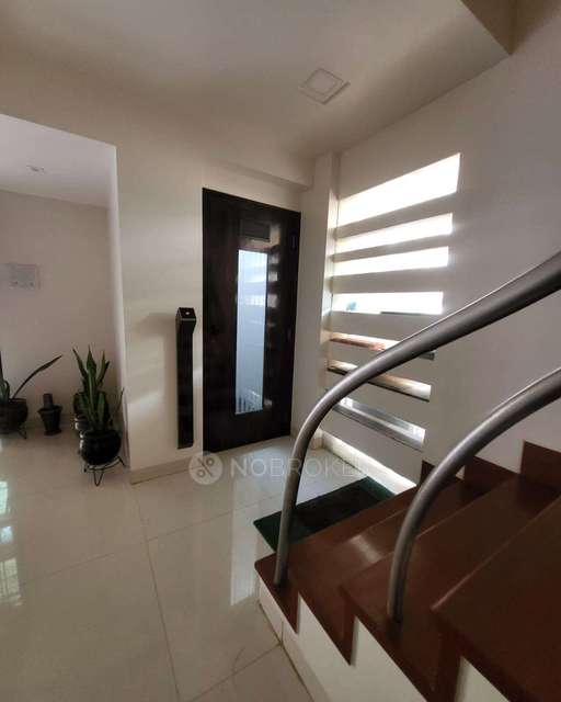 4 BHK House For Sale  In Goregaon West,