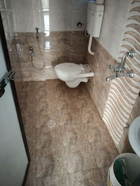 2 BHK Flat In Tulsi Kalash For Sale  In Nerul