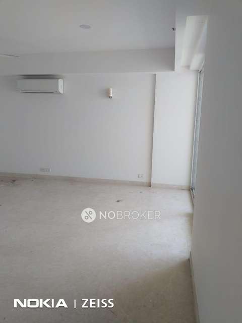 3 BHK Flat In Dlf The Primus  For Sale  In Sector 82a