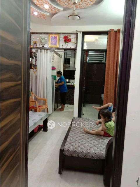 2 BHK Flat In Ashirwad Society For Sale  In  Uttam Nagar