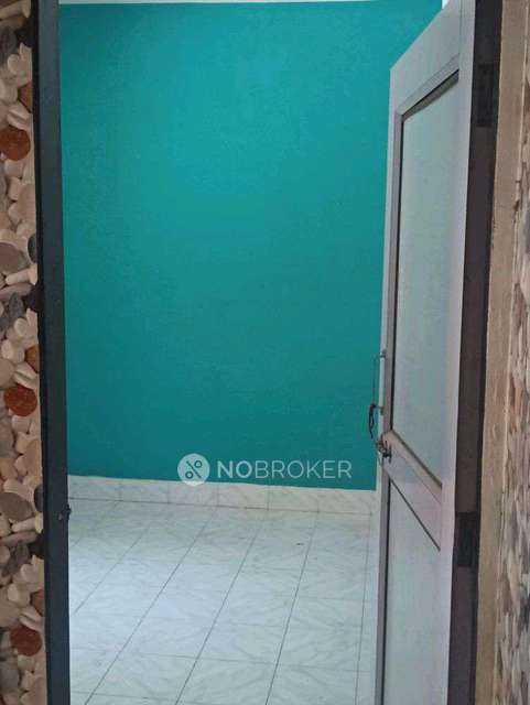 2 BHK Flat In B-5, Snehchandra Co Op Hsg Society,savarkar Road,phadake Cross Road Dombivali East For Sale  In Savarkar Road