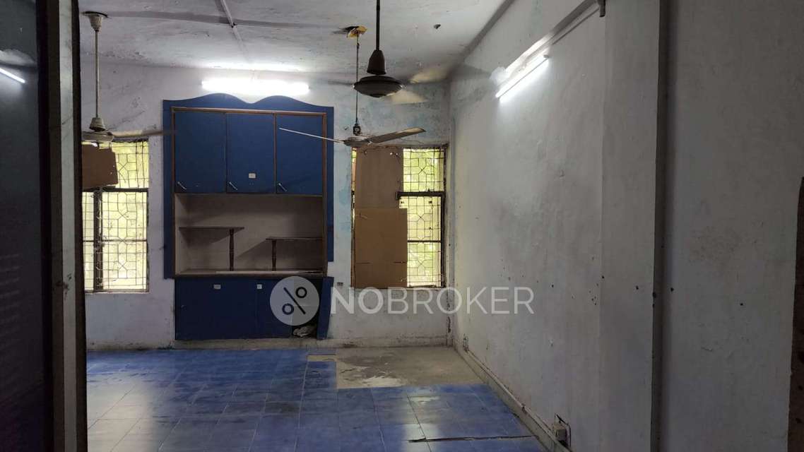 Office Space in Okhla Industrial Estate, Delhi for Rent 