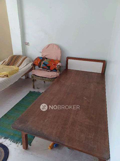 PG for Anyone in Tardeo