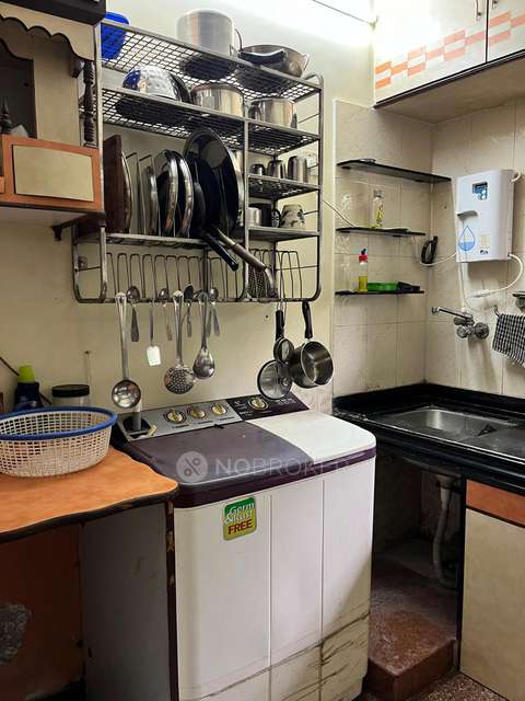 2 BHK Flat In Jyoti Complex For Sale  In Goregaon