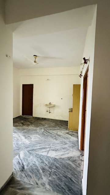 2 BHK Flat In Sree Ambika Nivas, Bowenpally For Sale  In Bowenpally