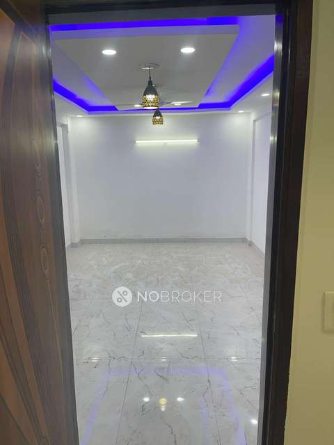 2 BHK Flat In Prem Bhavan For Sale  In  Chhatarpur