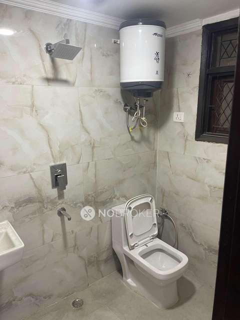 2 BHK Flat In Prem Bhavan For Sale  In  Chhatarpur