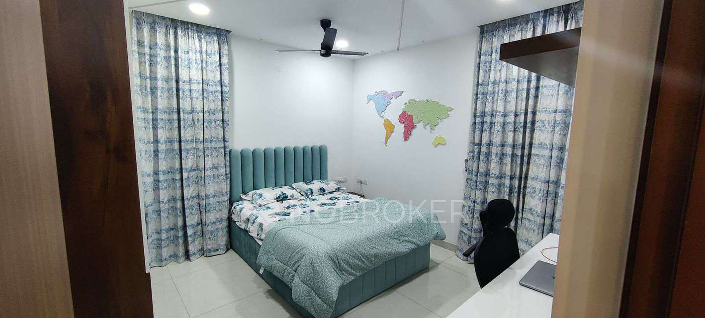 3 BHK Flat In Aparna Sarovar Zenith, Serilingampally For Sale  In Serilingampally