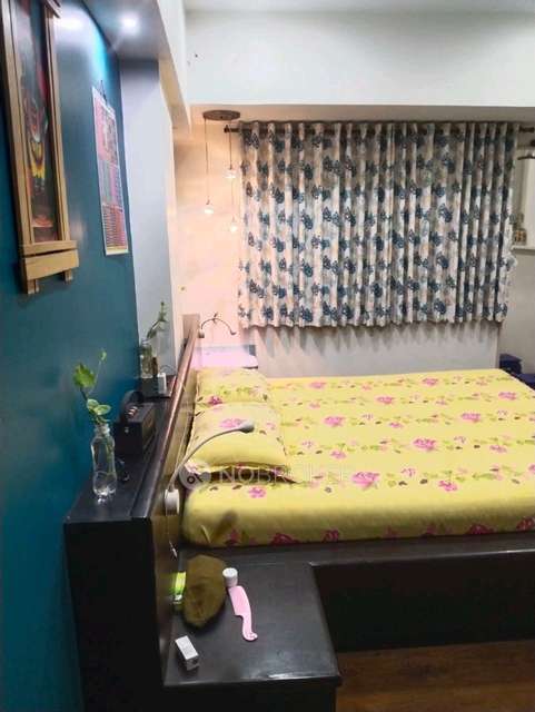 1 BHK Flat In  Ig Nes Chs For Sale  In Mahim West