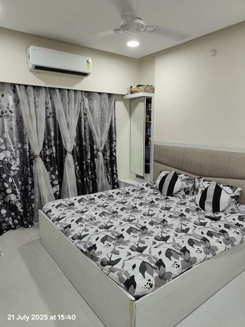 2 BHK Flat In Noble Heights For Sale  In Malad East