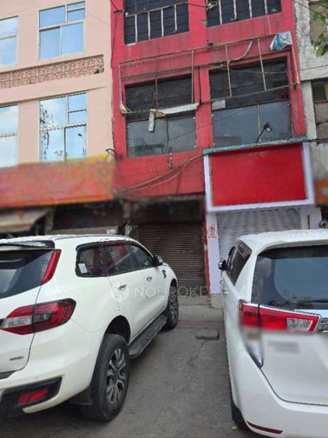 Shop in Shakarpur, Delhi for sale 