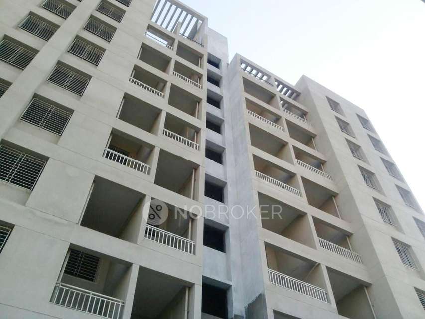 2 BHK Flat In Kanchan Sunratna For Sale  In Yevalewadi