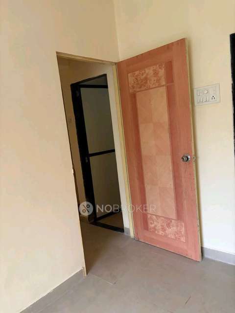 2 BHK Flat In Siddhivinayak Complex, Chs, Kamothe For Sale  In Sector 10