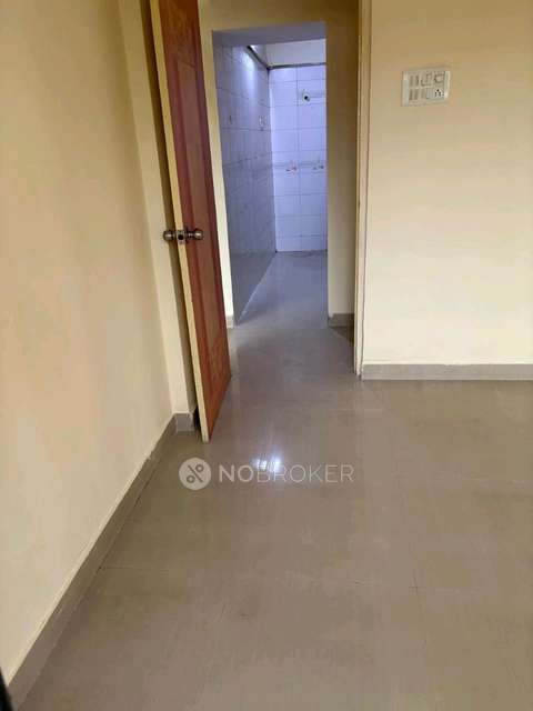 2 BHK Flat In Siddhivinayak Complex, Chs, Kamothe For Sale  In Sector 10