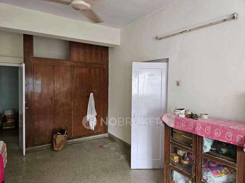 2 BHK Flat In Owners Cot  For Sale  In Egmore