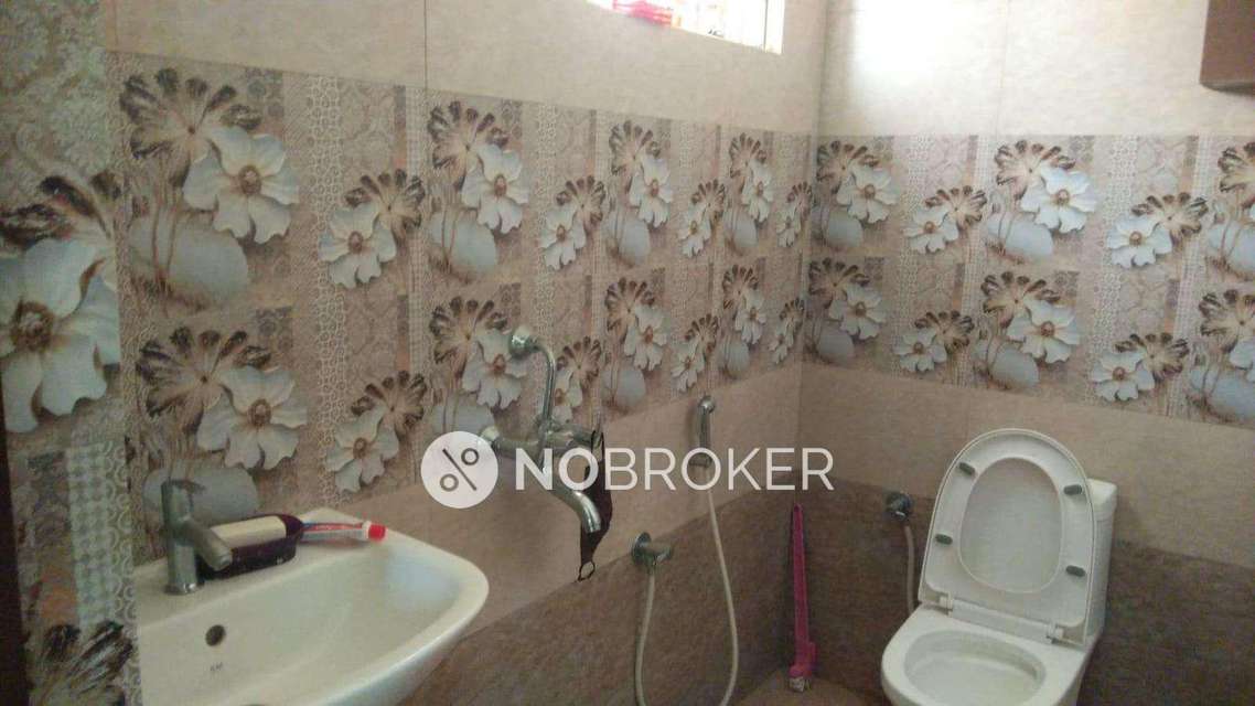 4+ BHK Flat In Standalone Building  For Sale  In Sainikpuri