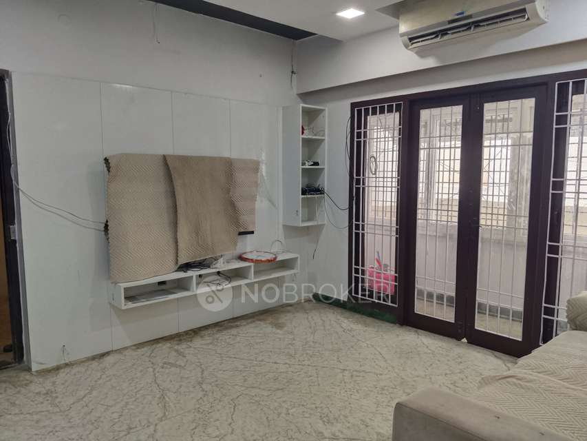 4 BHK Flat In W770 for Rent  In H Block 9th Street
