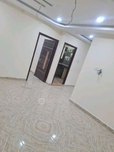 3 BHK Flat In Standalone Builidng For Sale  In Bahadurpura