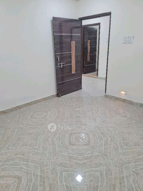 3 BHK Flat In Standalone Builidng For Sale  In Bahadurpura