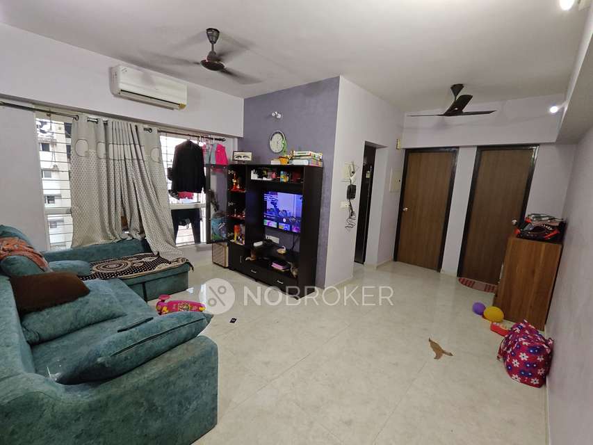 1 BHK Flat In Lodha Amara For Sale  In Thane