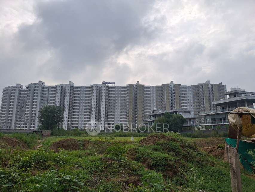 3 BHK Flat In Pyramid Altia For Sale  In Sector 70