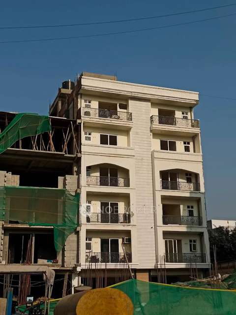 2 BHK Flat In Hardik Tower  , Sector 101 for Rent  In Hardik Tower 101
