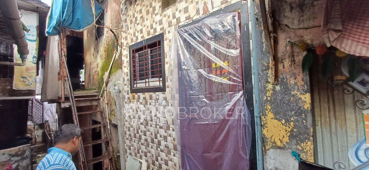 1 BHK House For Sale  In  Ghatkopar West